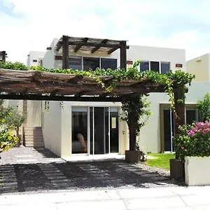 Punta Arena Grape Villa